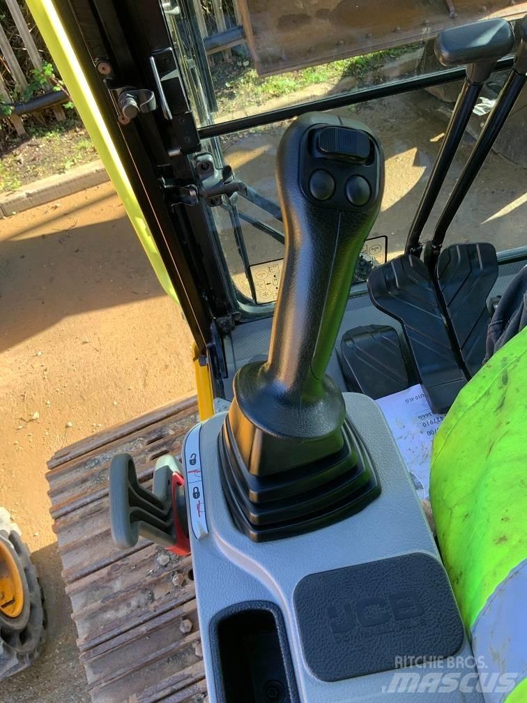 JCB 245XR LC 履带挖掘机