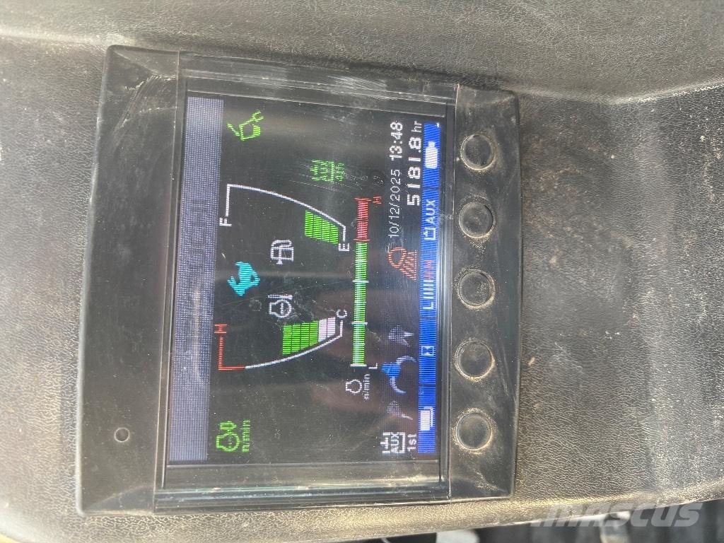 Takeuchi TB 290 中型挖掘机