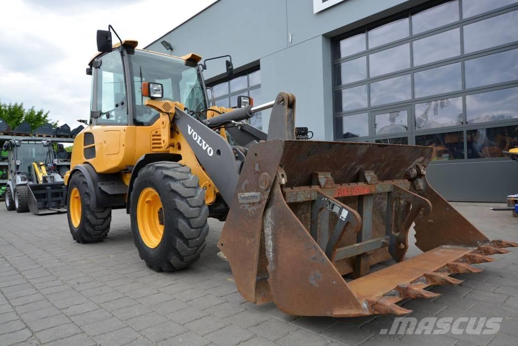 Volvo L 25 F Z 轮式装载机