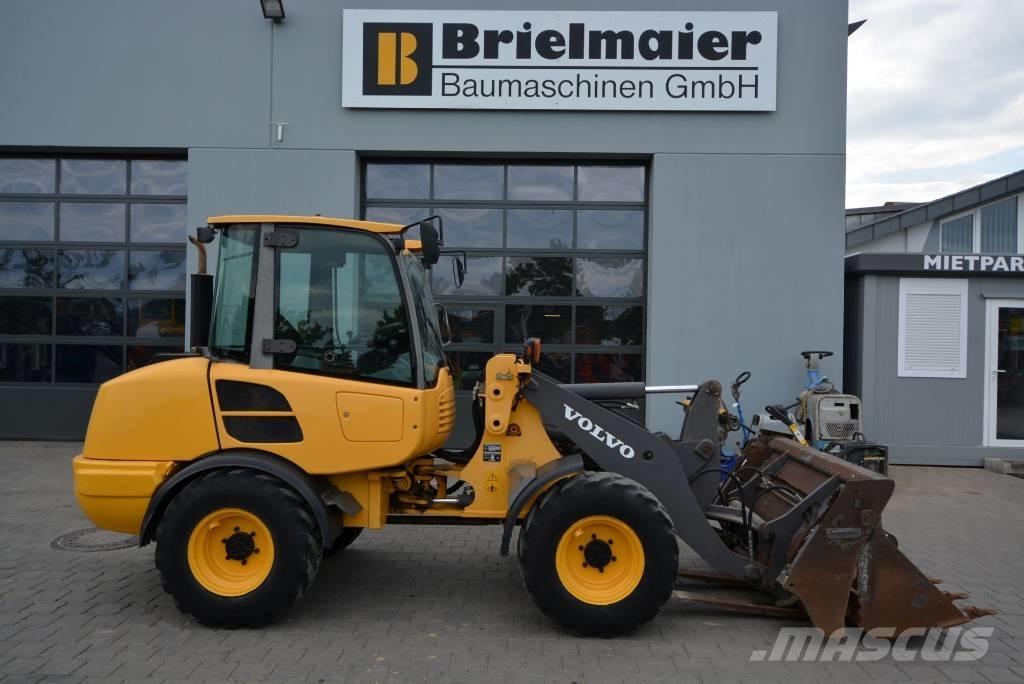 Volvo L 25 F Z 轮式装载机