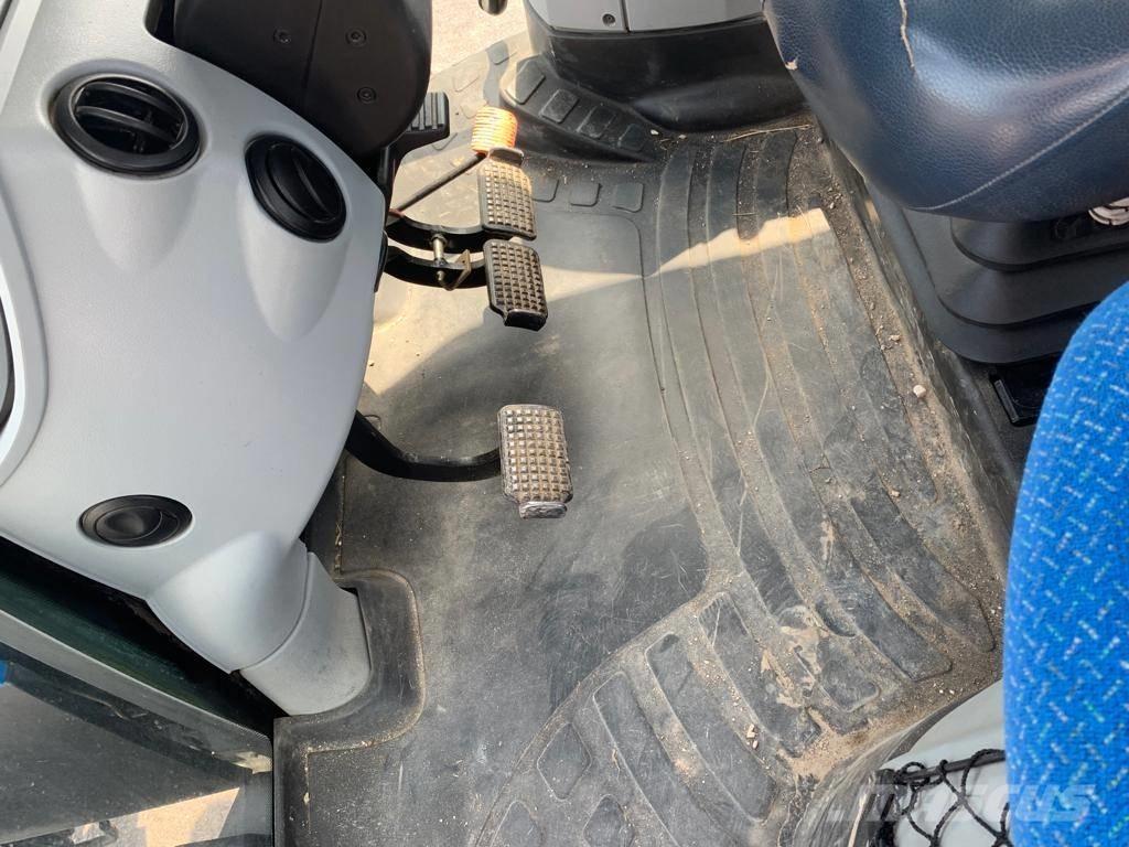 New Holland T 7.200 拖拉机/农用车