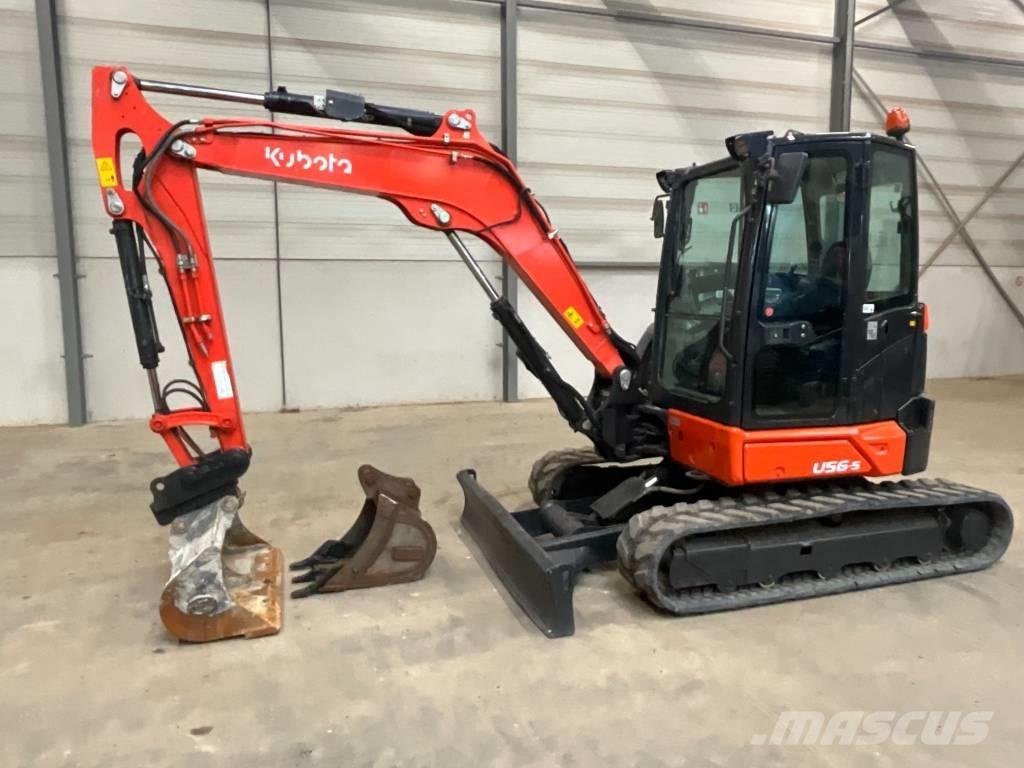 Kubota U 56-5 小型挖掘机