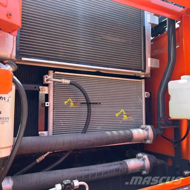 Doosan DX225-9C 履带挖掘机