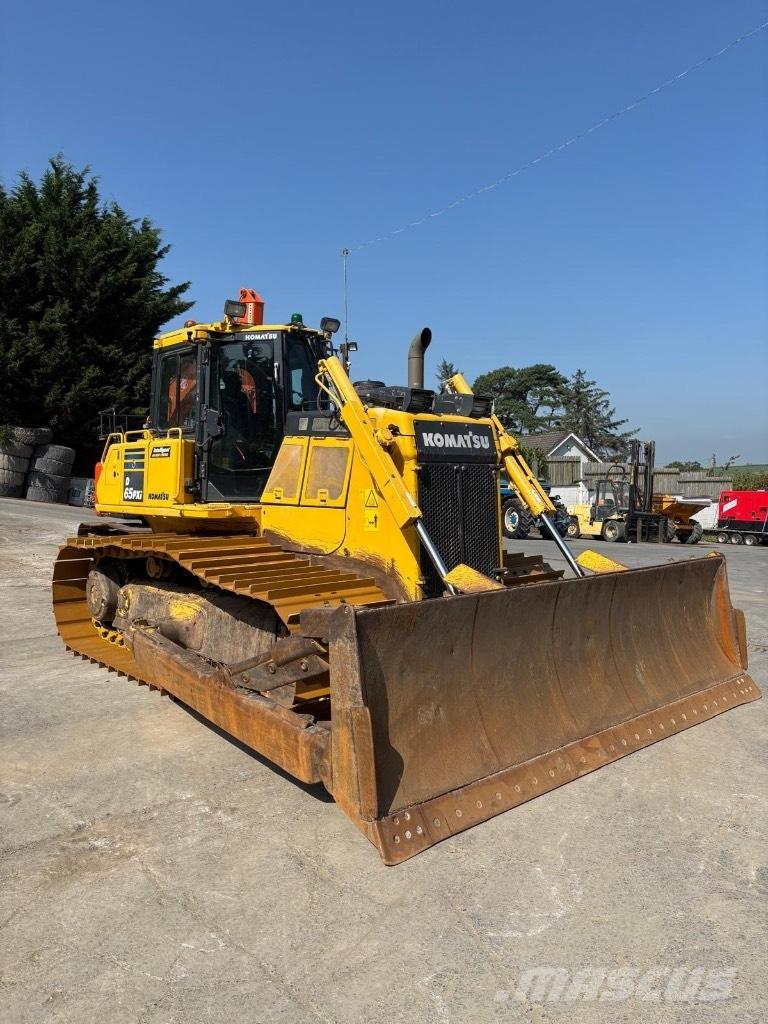 Komatsu D 65 PXi-18 履带式推土机