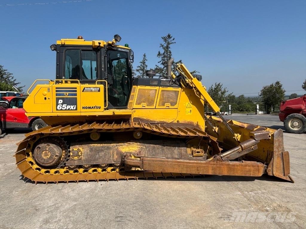 Komatsu D 65 PXi-18 履带式推土机