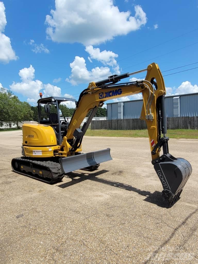 XCMG XE55 U 小型挖掘机