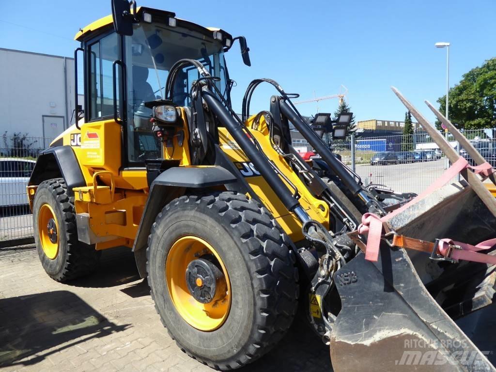 JCB 417 HT 轮式装载机