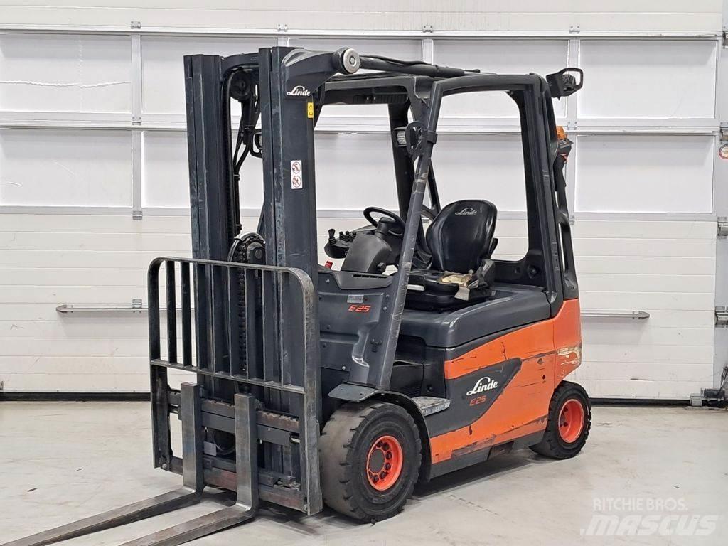 Linde E25-01 电动叉车