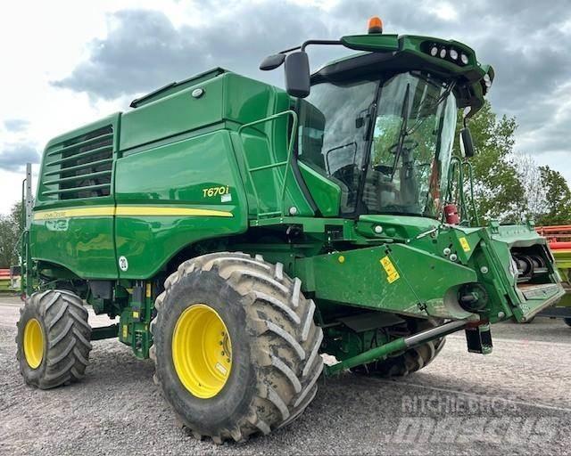 John Deere T 670 i 联合收割机