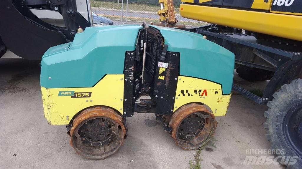 Ammann Rammax 1575 土壤压实机