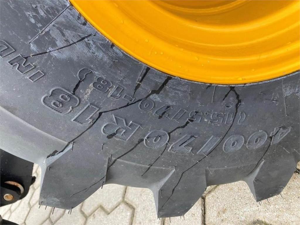 JCB 407 轮式装载机