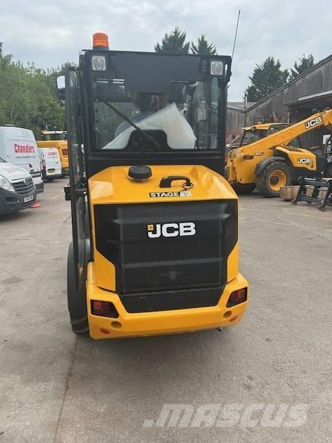 JCB 403 PLUS 电动叉车
