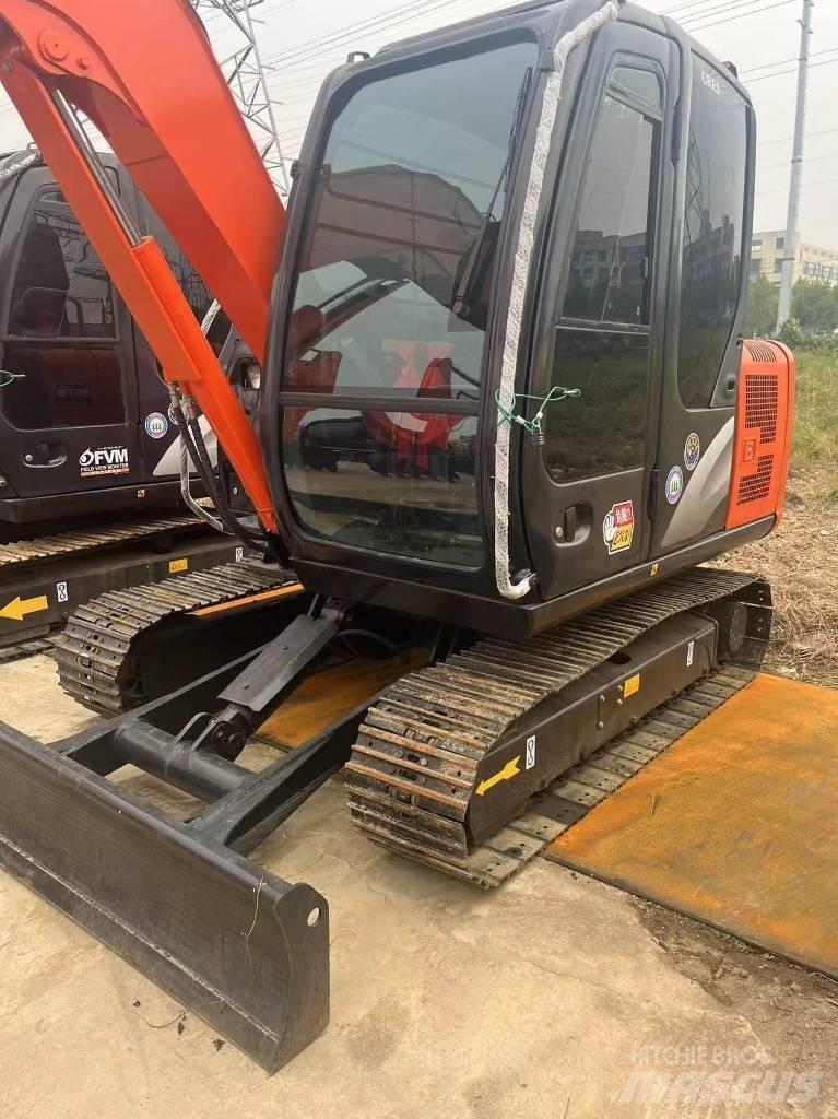 Hitachi ZX 60 小型挖掘机