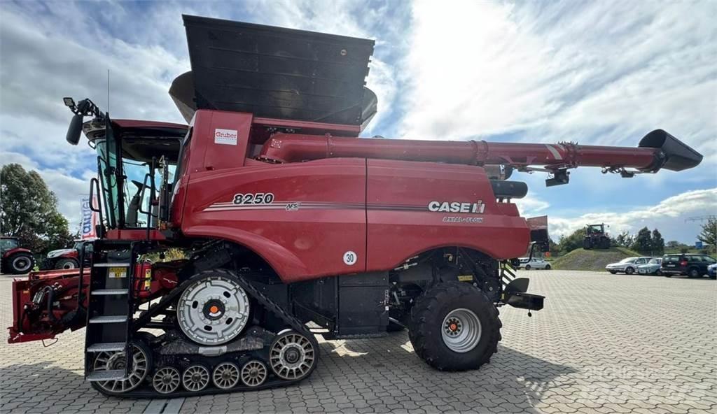 Case IH AF 8250 联合收割机