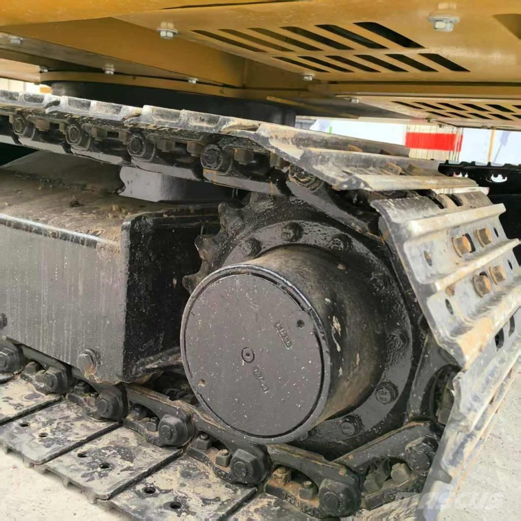 CAT 305.5E2 小型挖掘机