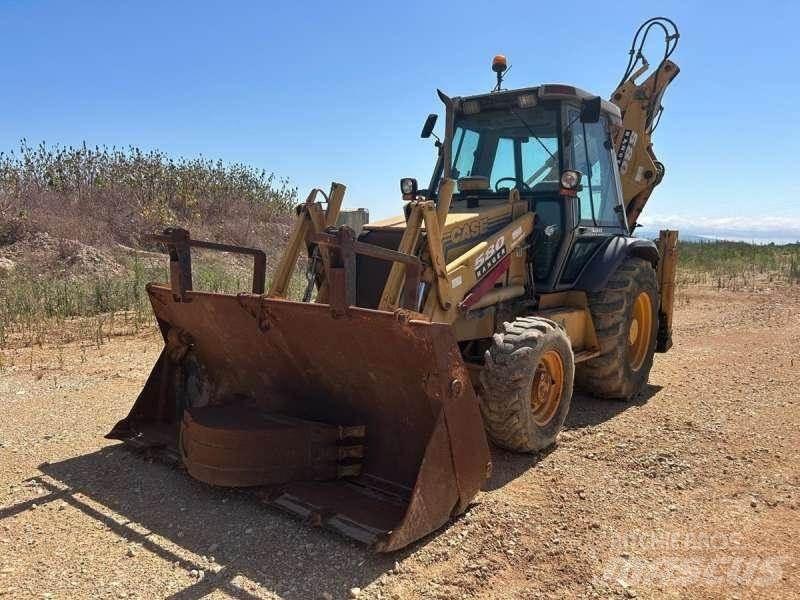 CASE 580 SLE 反铲装载机