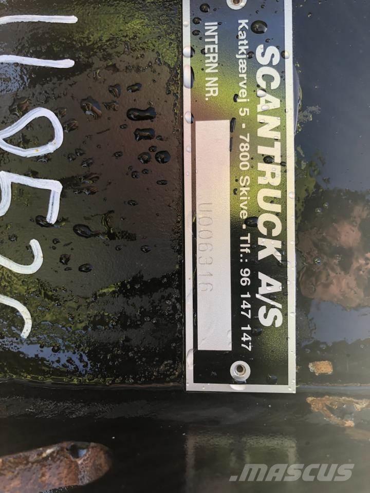 JST Graveskovl, JST 挖斗