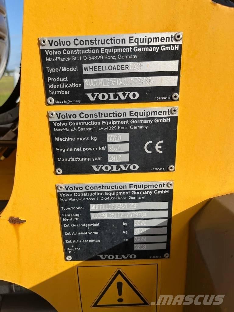 Volvo L 25 F 轮式装载机