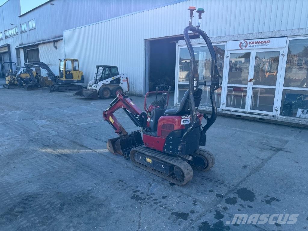 Yanmar SV08 (1F117) 小型挖掘机