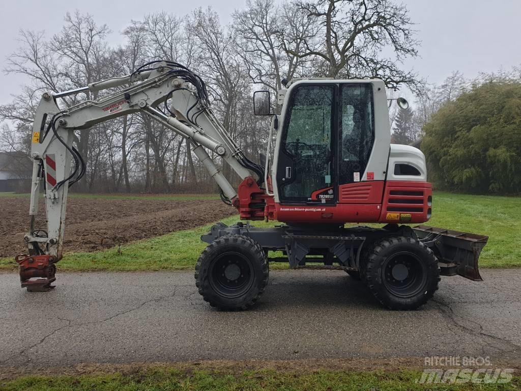 Takeuchi TB 295 W 轮式挖掘机