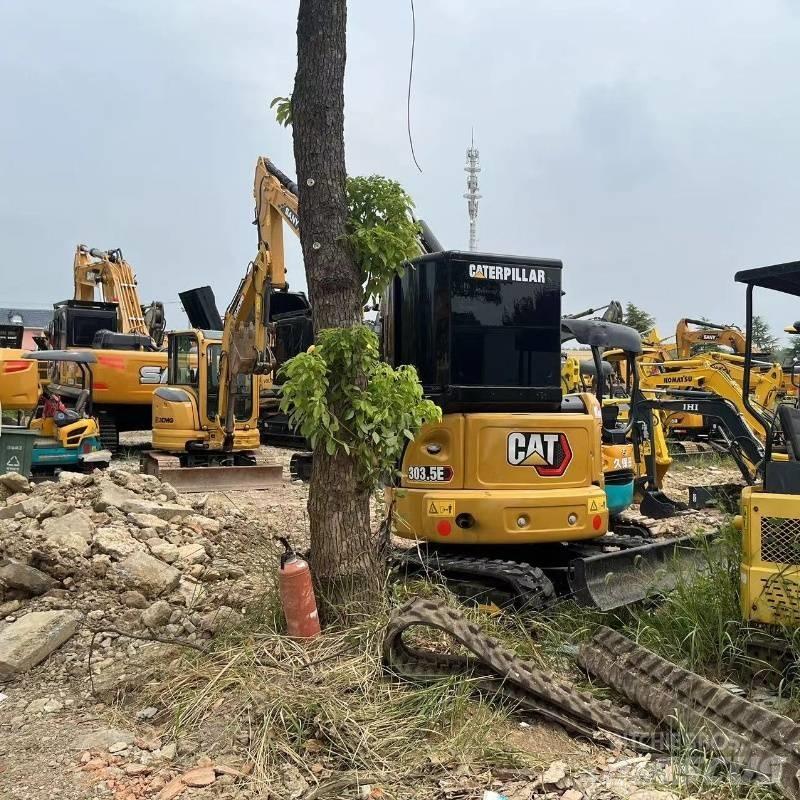 CAT 303.5 小型挖掘机