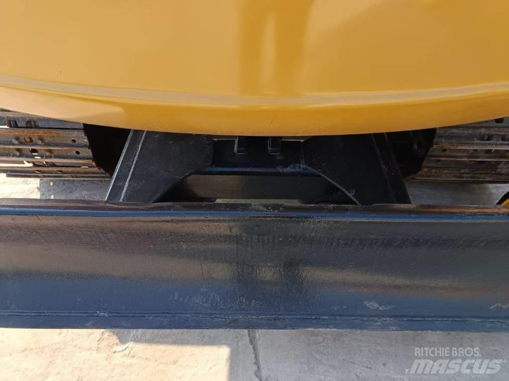 CAT CAT305.5E2 小型挖掘机