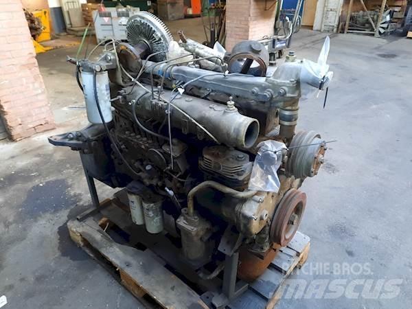 DAF DHS 825 发动机