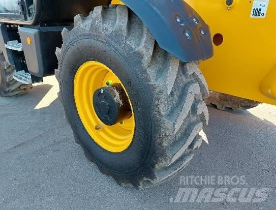 JCB 540-170 伸缩臂叉装车|叉装车