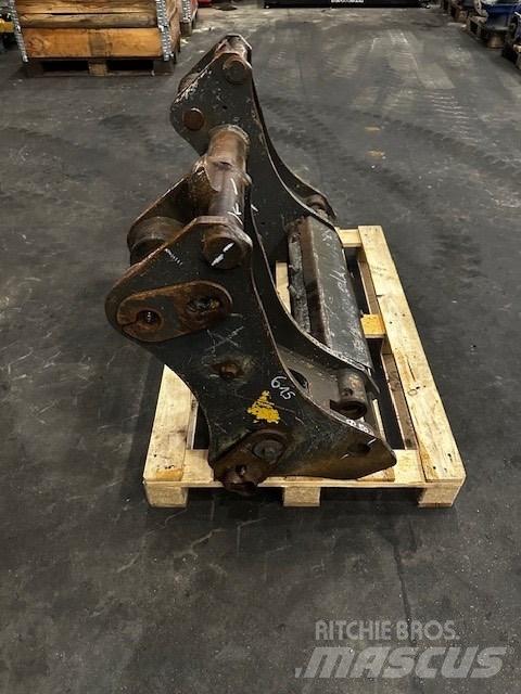 CASE 721 F 快速连接器