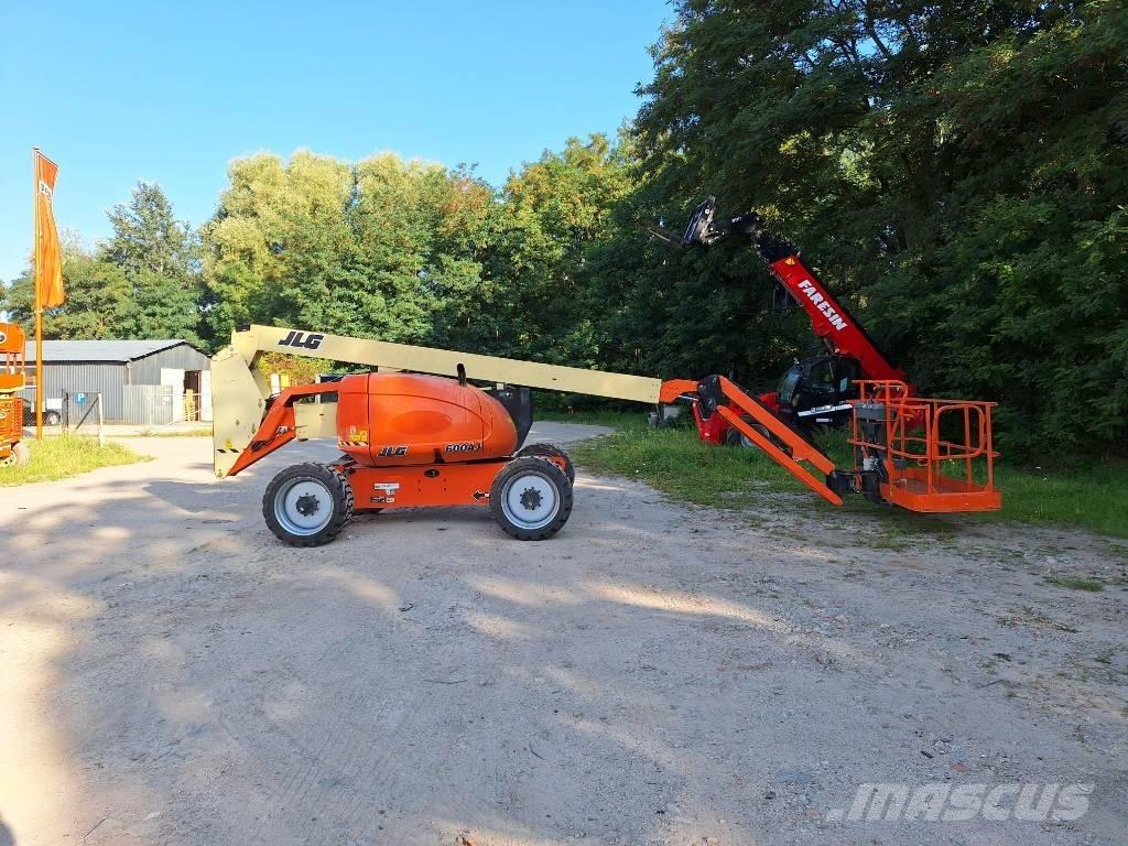 JLG 600AJ 曲臂高空工作平台