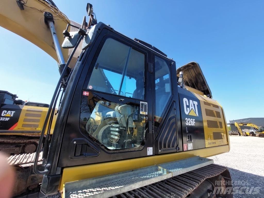 CAT 326 F L 履带挖掘机
