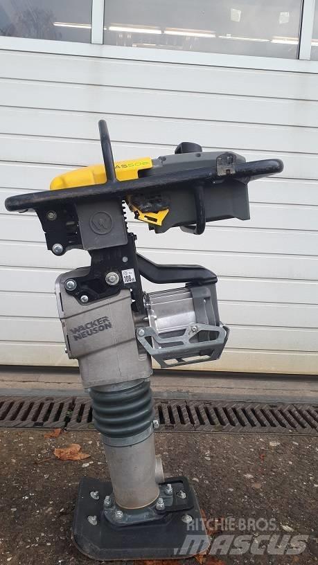 Wacker Neuson AS50e 匝道机