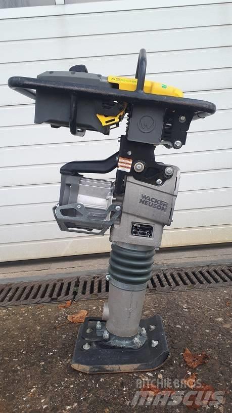Wacker Neuson AS50e 匝道机