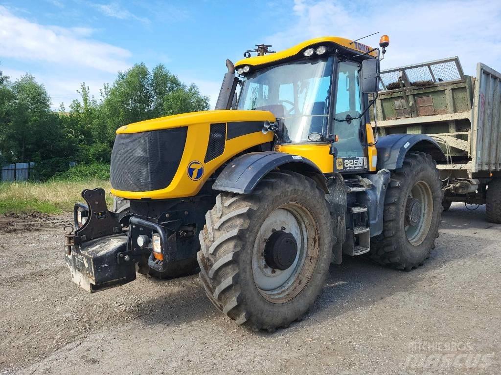 JCB Fastrac 8250 拖拉机/农用车