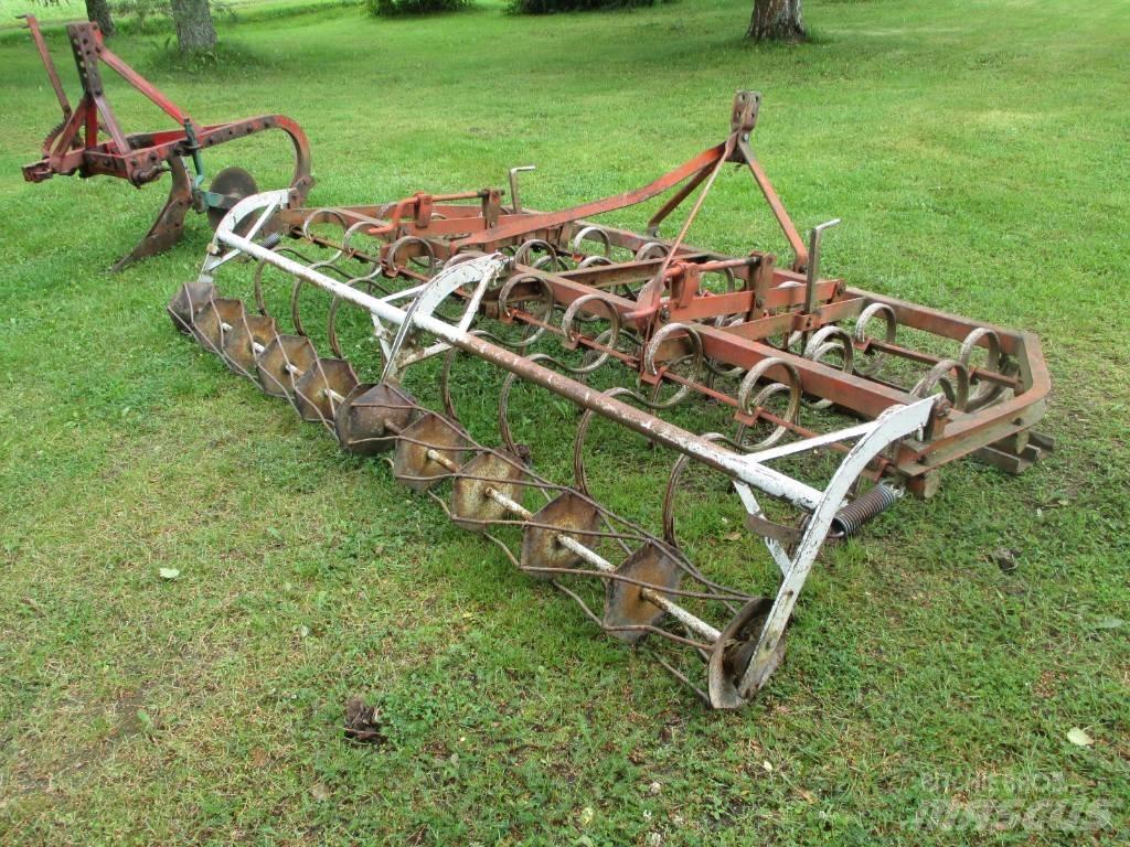 Massey Ferguson 590 拖拉机/农用车