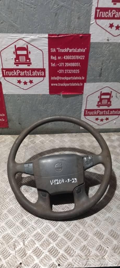 Volvo FH 12 20750211 驾驶室与内部