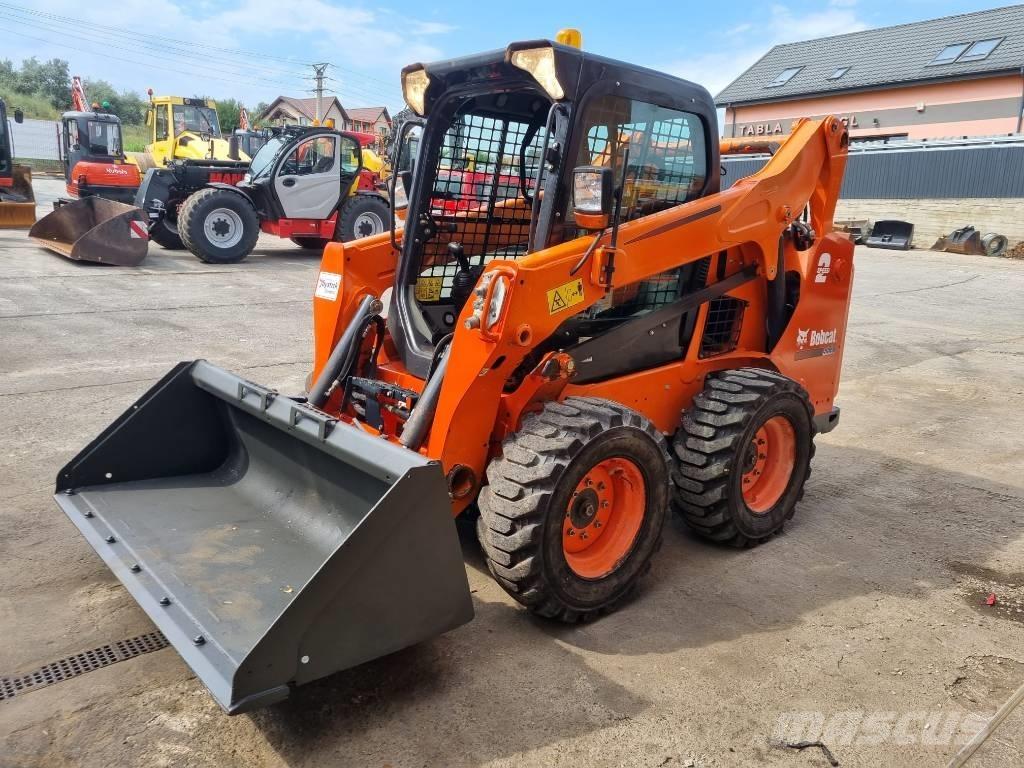 Bobcat S530 滑移装载机