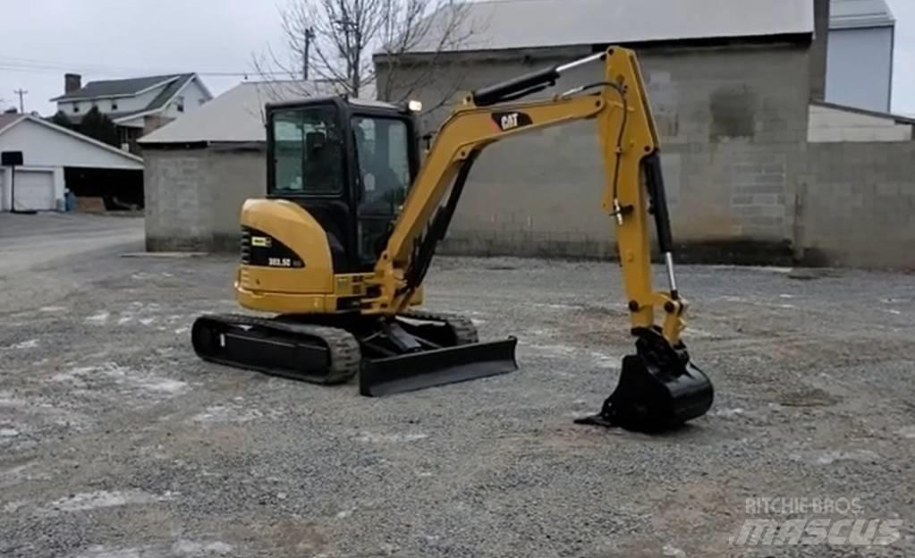 CAT 303.5 C CR 小型挖掘机