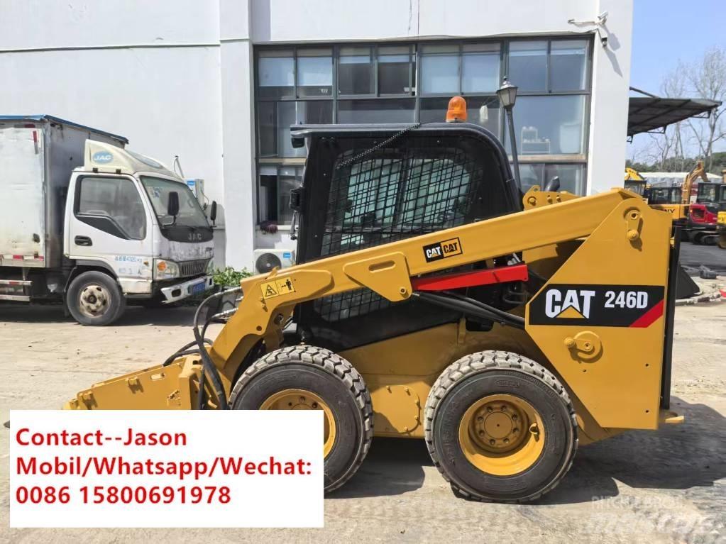 CAT 246 D 滑移装载机