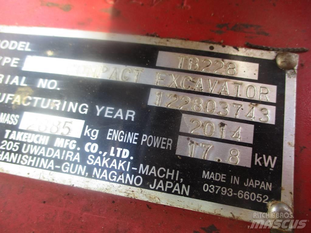 Takeuchi TB 228 小型挖掘机