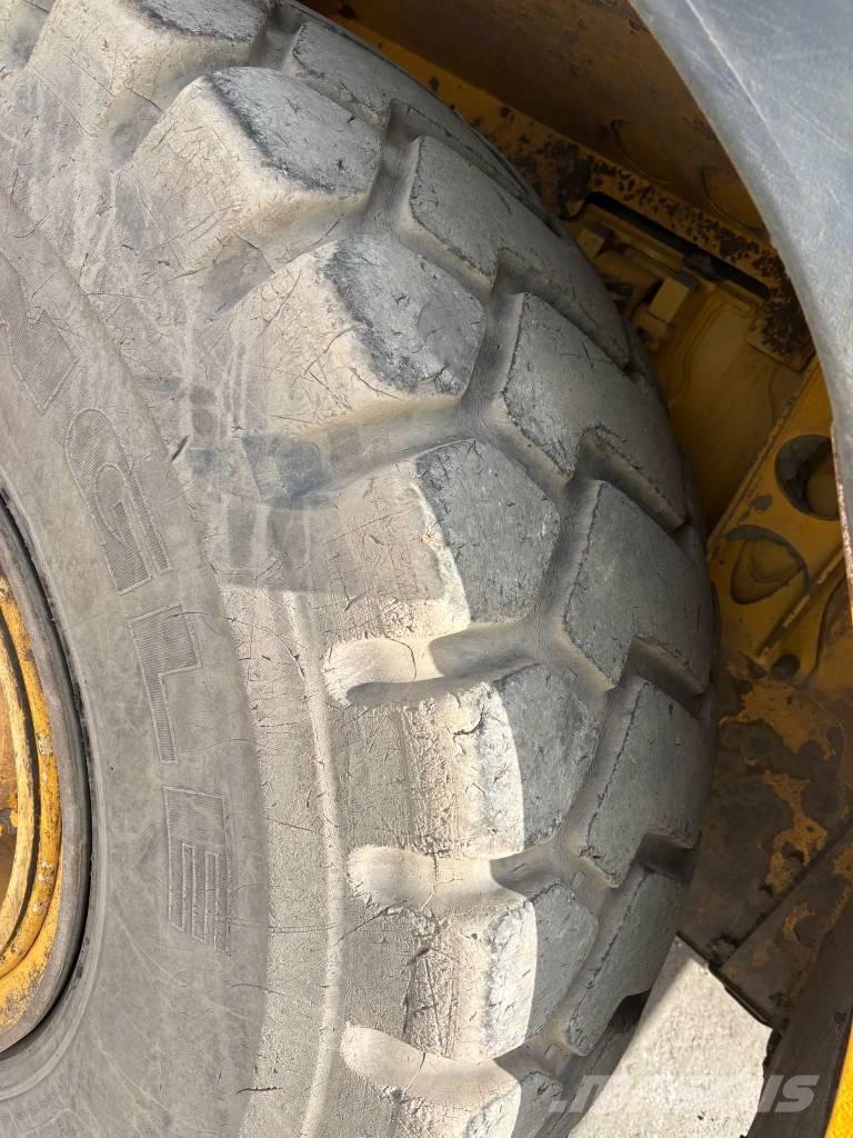 Bell B 30 E 铰接式自卸车