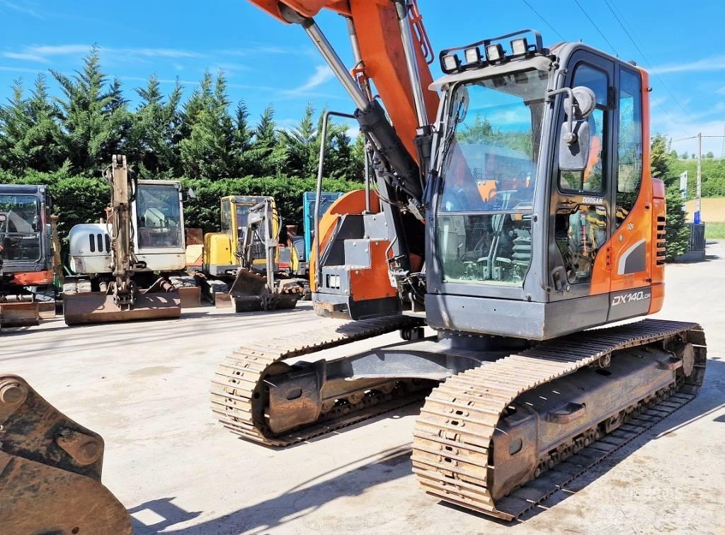 Doosan DX 140 LCR-5 履带挖掘机