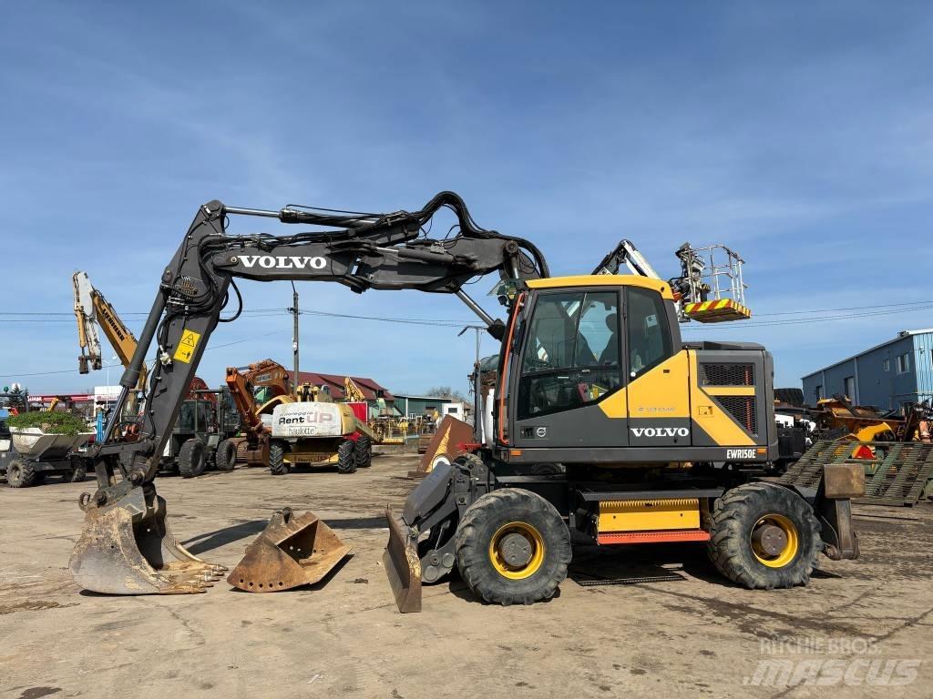 Volvo EW 150E 轮式挖掘机