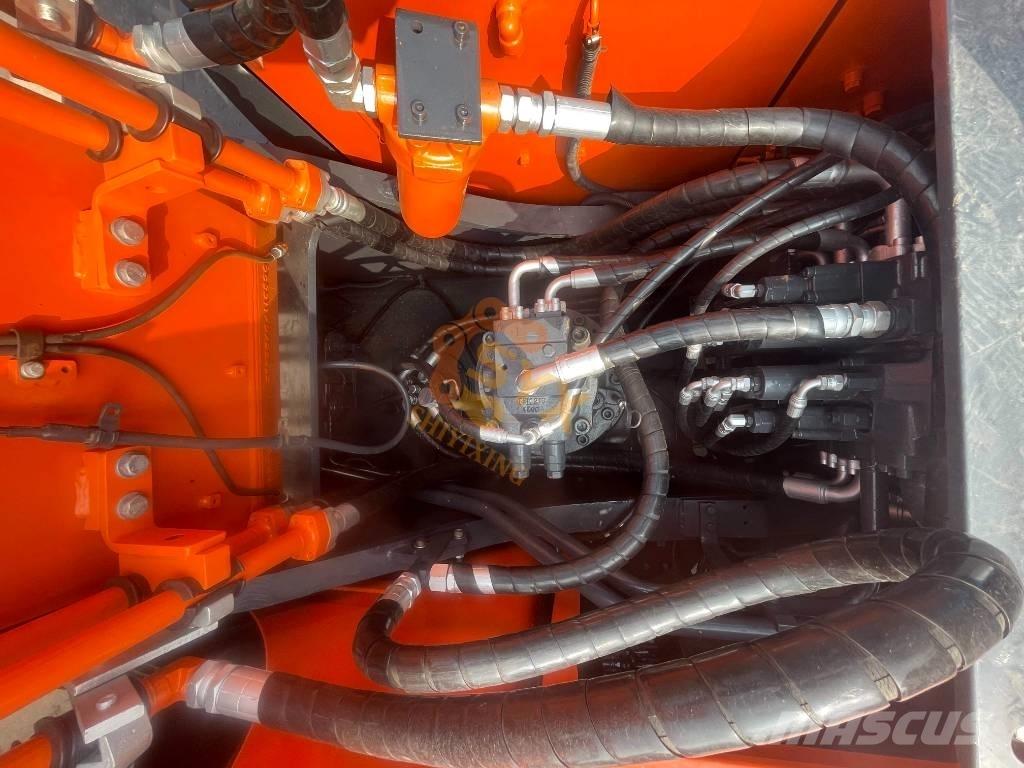 Doosan DX300LC-9C 履带挖掘机