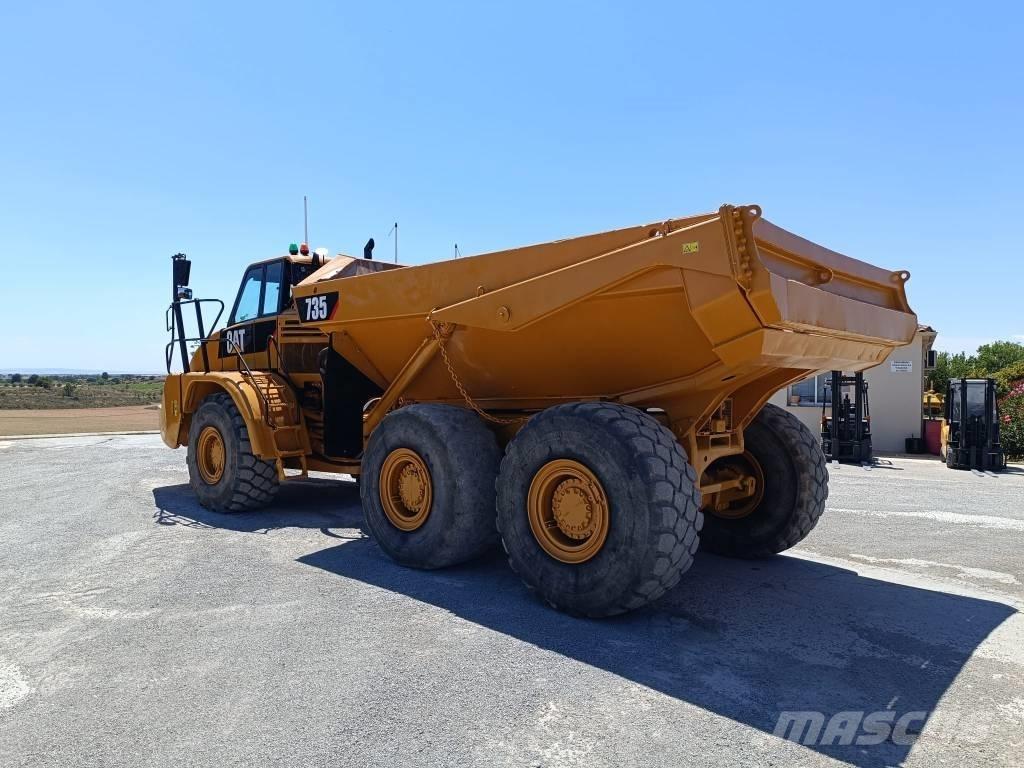 CAT 735 铰接式自卸车