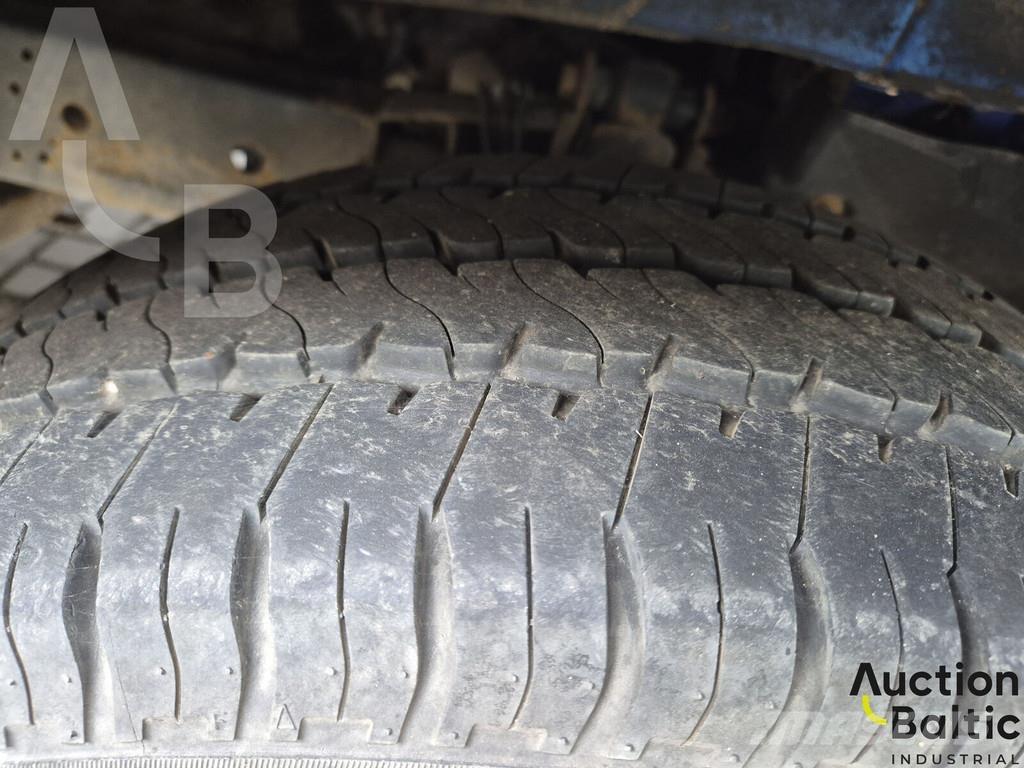 Iveco 35S17 商务面包车