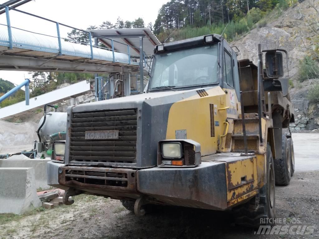 Komatsu HM 300-2 铰接式自卸车