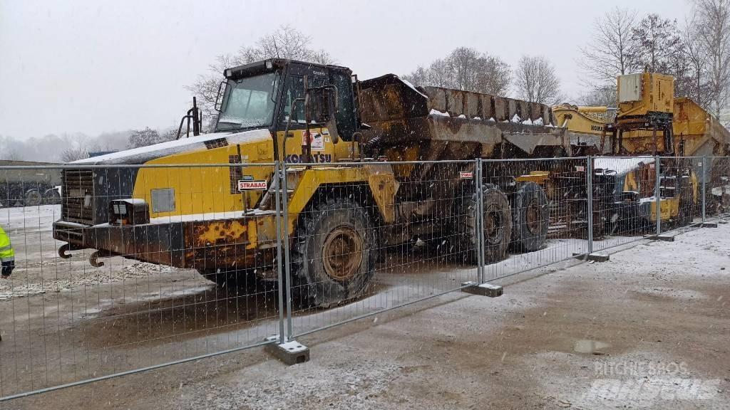 Komatsu HM 300-2 铰接式自卸车