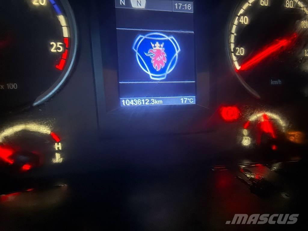 Scania G 420 篷布货车