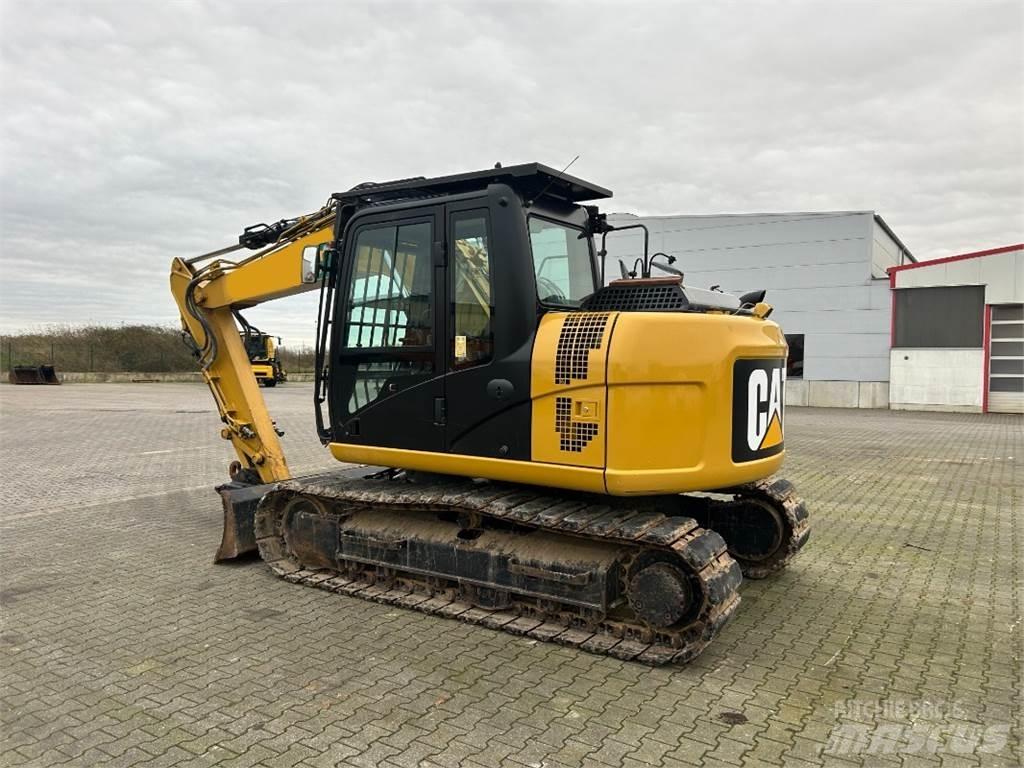 CAT 311 F L RR 轮式挖掘机